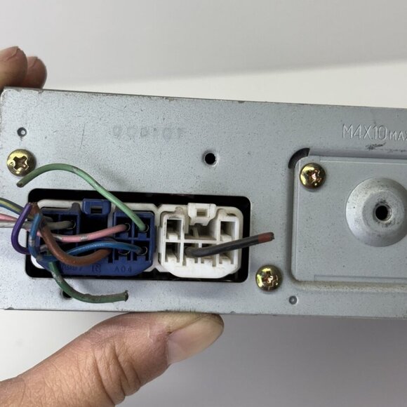 Vintage Toyota Car Cassette Player 08600-00837 AM FM Fujitsu Ten Pickup Radio - Picture 9 of 11